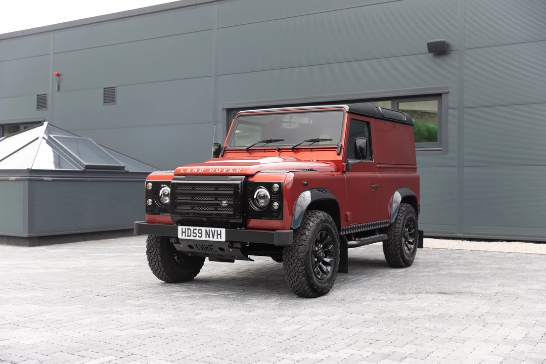2009 Land Rover Defender 90 - Image 12 of 31
