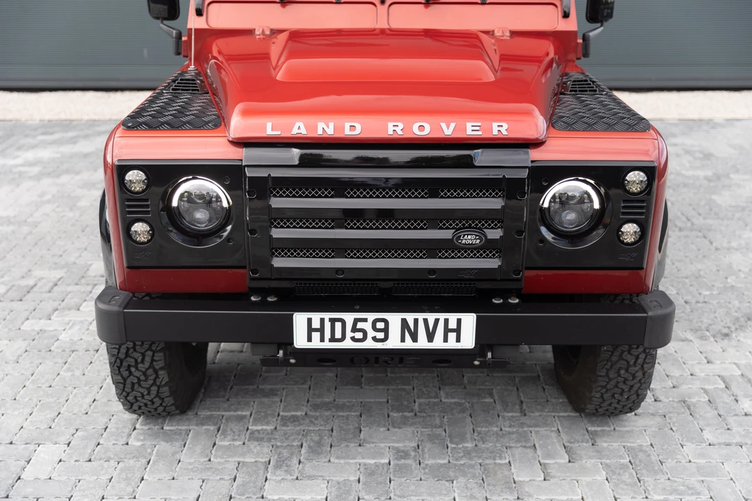 2009 Land Rover Defender 90 - Image 15 of 31