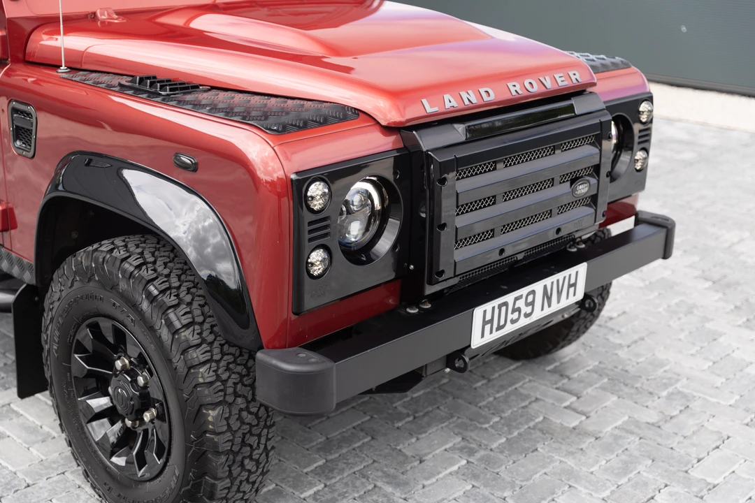 2009 Land Rover Defender 90 - Image 17 of 31