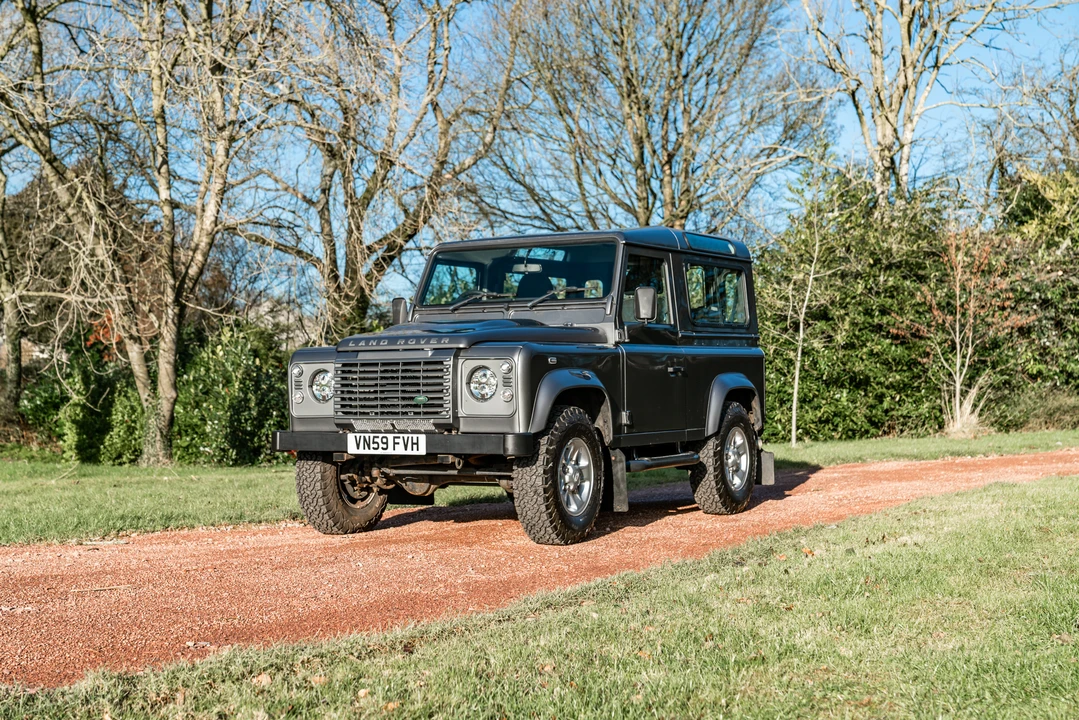 2009 Land Rover Defender 90 - Image 12 of 31