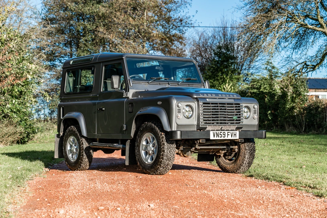 2009 Land Rover Defender 90 - Image 19 of 31