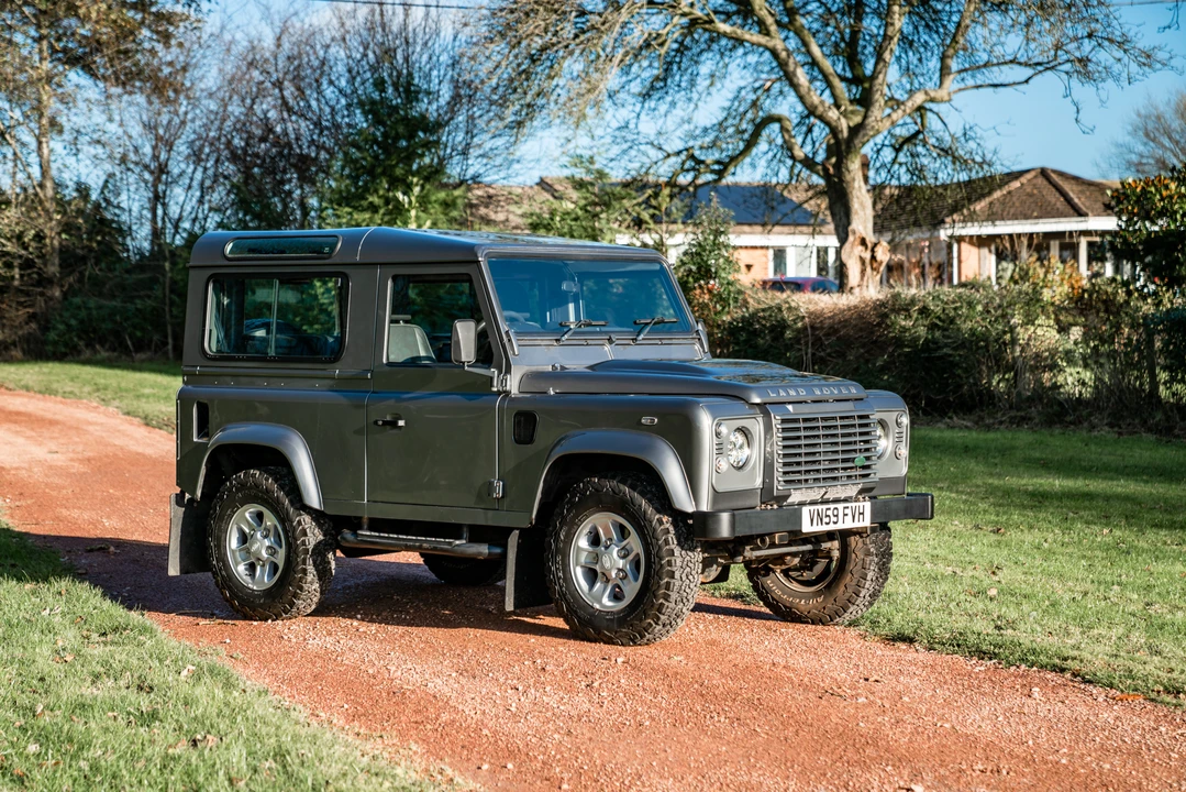 2009 Land Rover Defender 90 - Image 20 of 31
