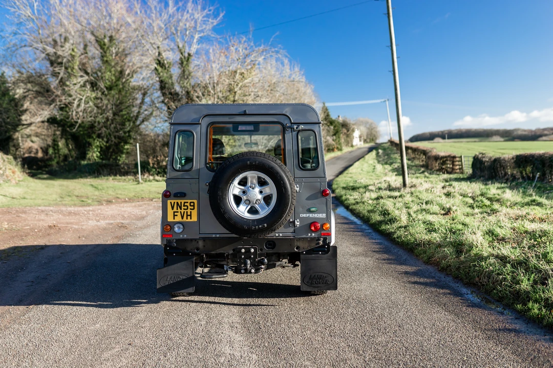 2009 Land Rover Defender 90 - Image 30 of 31