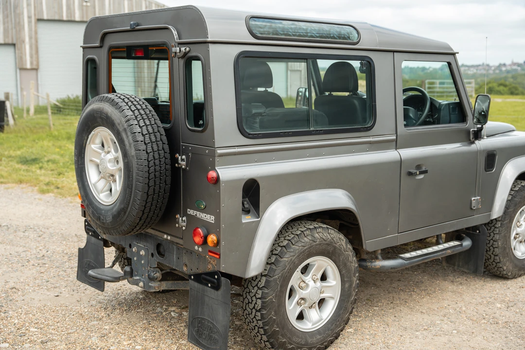 2009 Land Rover Defender 90 - Image 29 of 31
