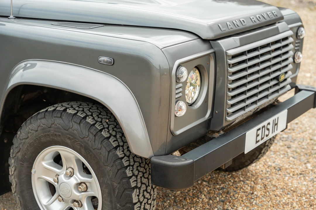 2009 Land Rover Defender 90 - Image 19 of 31