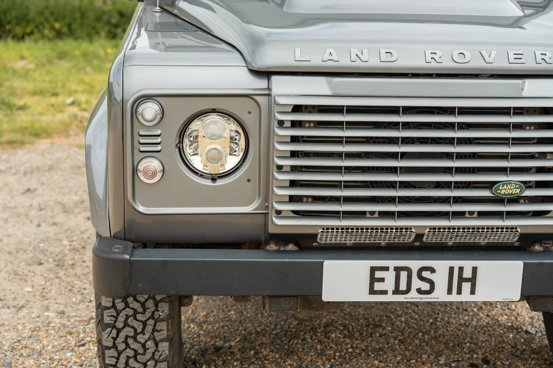 2009 Land Rover Defender 90 - Image 25 of 31