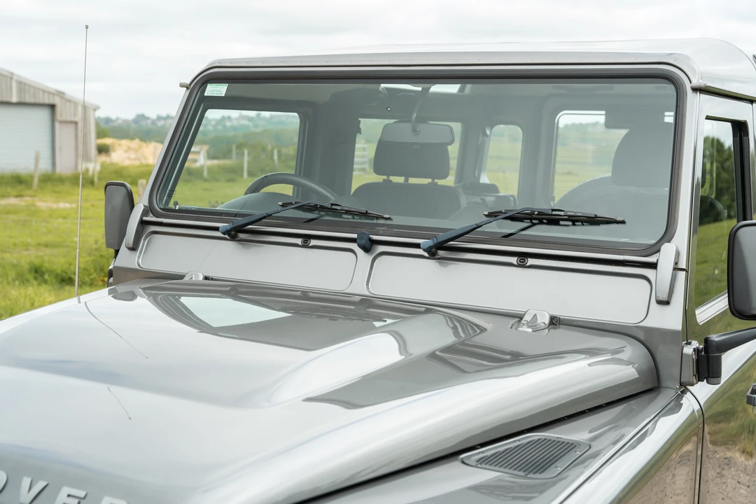 2009 Land Rover Defender 90 - Image 27 of 31
