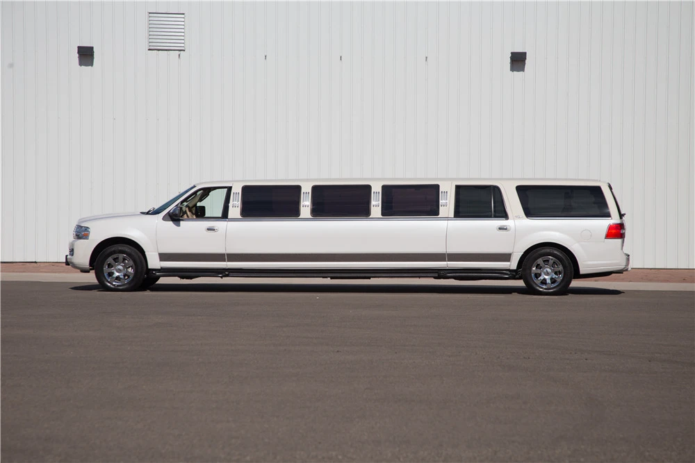 2009 Lincoln Navigator 3rd Gen - Image 6 of 6