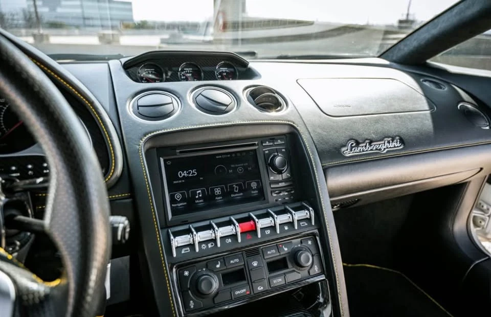 2009 Lamborghini Gallardo - Image 15 of 20