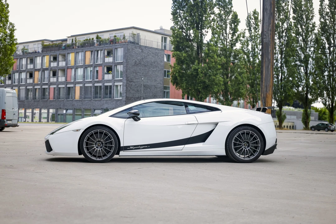 2009 Lamborghini Gallardo Superleggera - Image 8 of 31