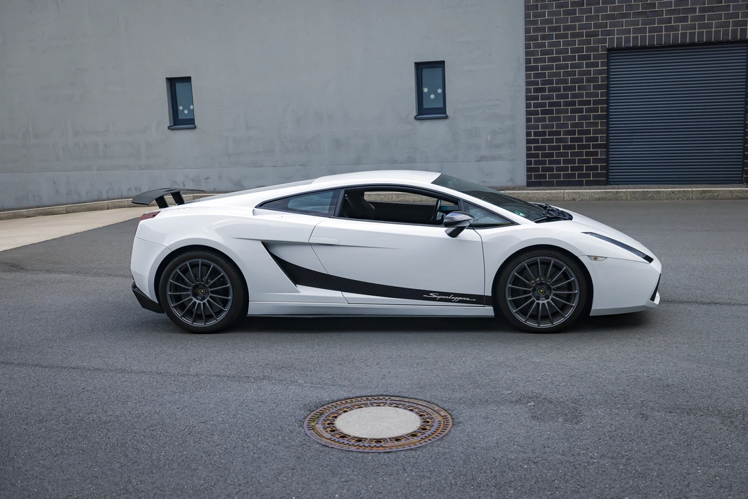 2009 Lamborghini Gallardo Superleggera - Image 13 of 31