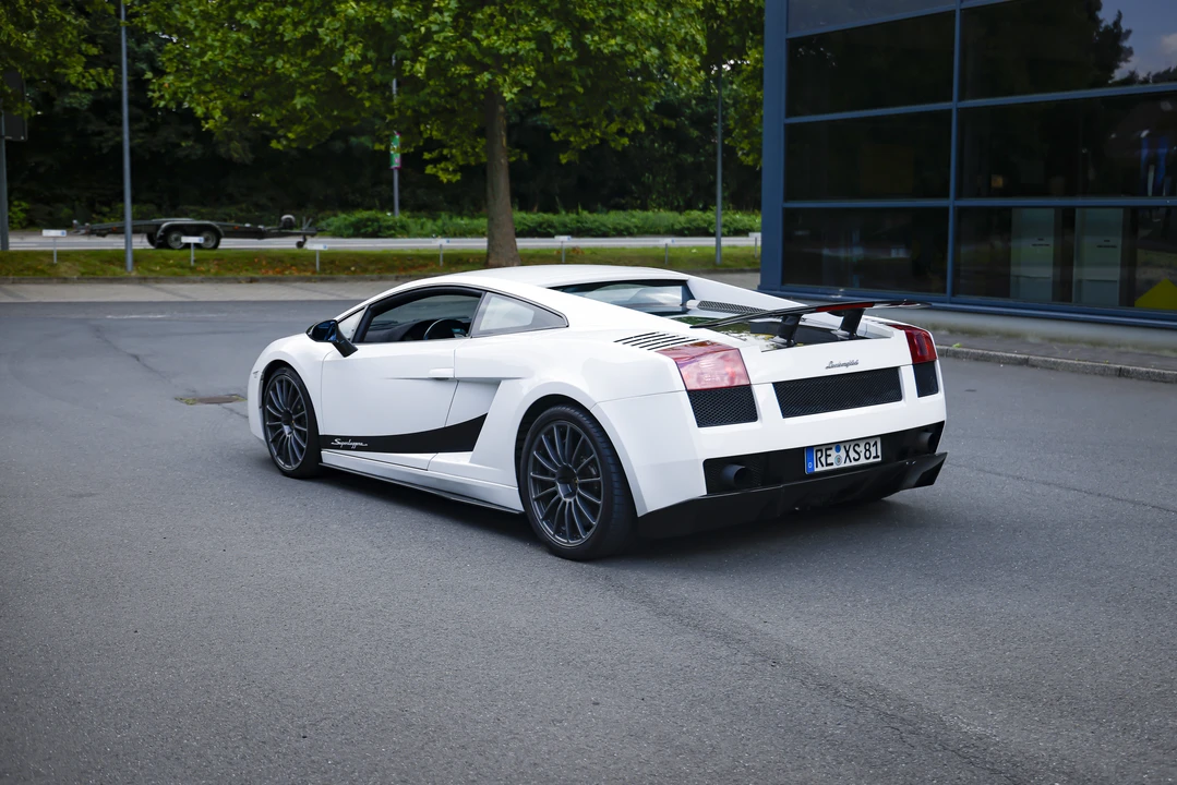 2009 Lamborghini Gallardo Superleggera - Image 16 of 31