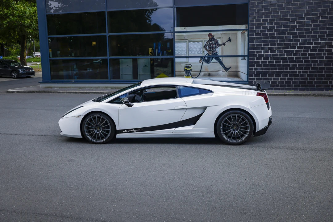 2009 Lamborghini Gallardo Superleggera - Image 17 of 31