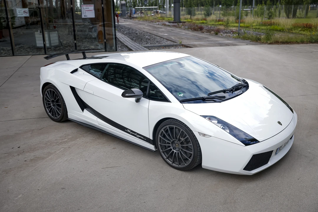 2009 Lamborghini Gallardo Superleggera - Image 28 of 31