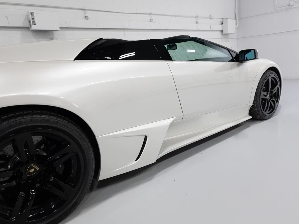 2009 Lamborghini Murcielago LP650-4 Roadster - Image 17 of 21