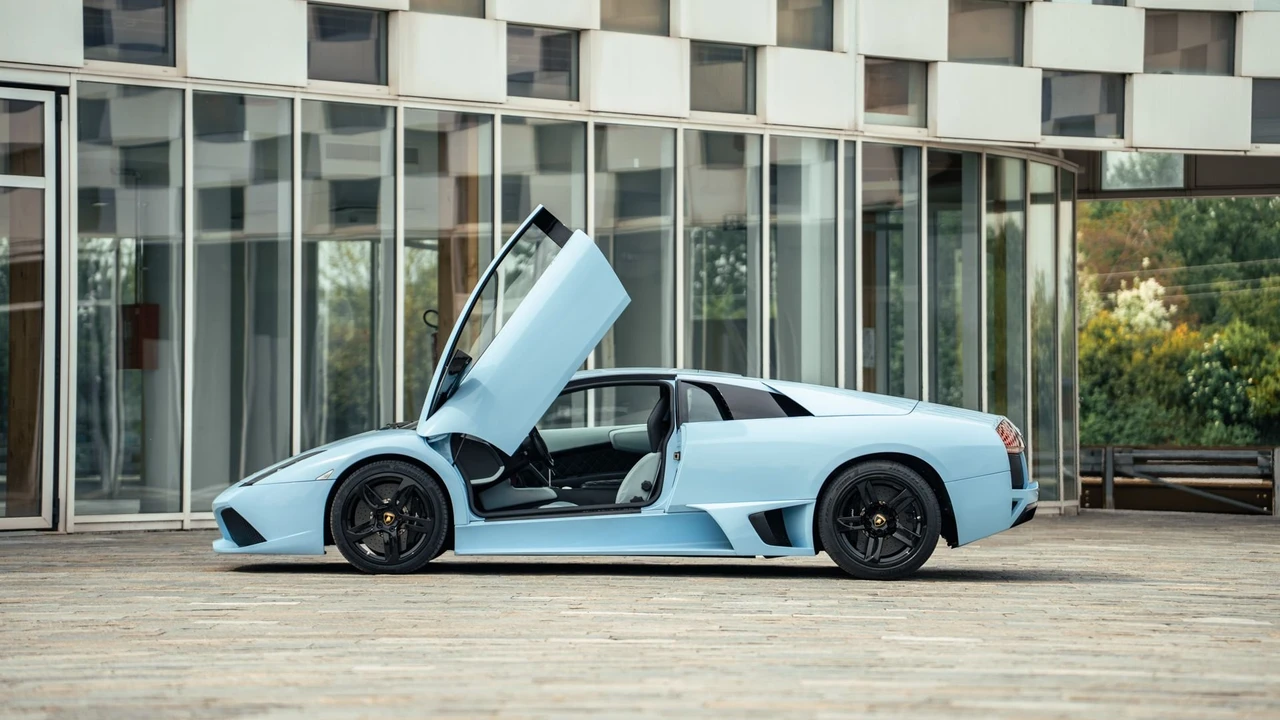 2009 Lamborghini Murcielago LP640 - Image 11 of 31
