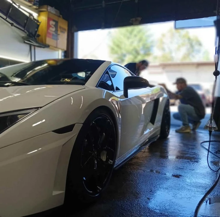 2009 Lamborghini Gallardo - Image 7 of 8