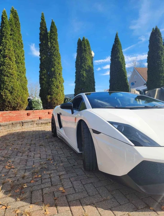 2009 Lamborghini Gallardo - Image 2 of 8