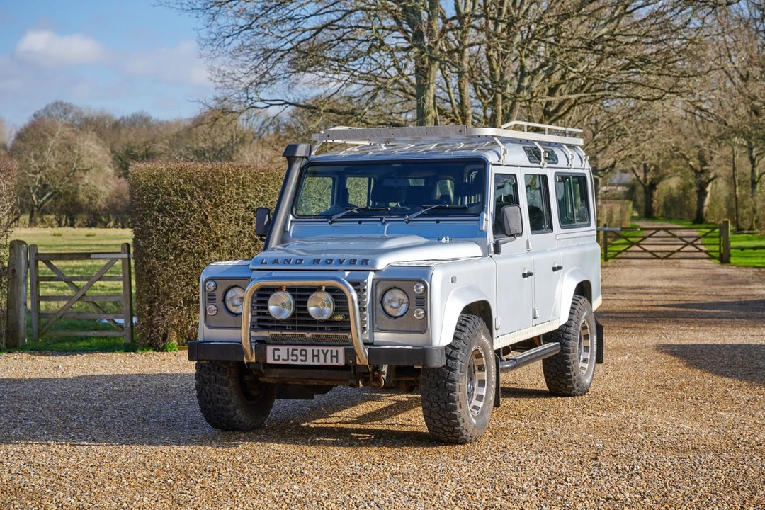 2009 Land Rover Defender 110 - Image 4 of 30