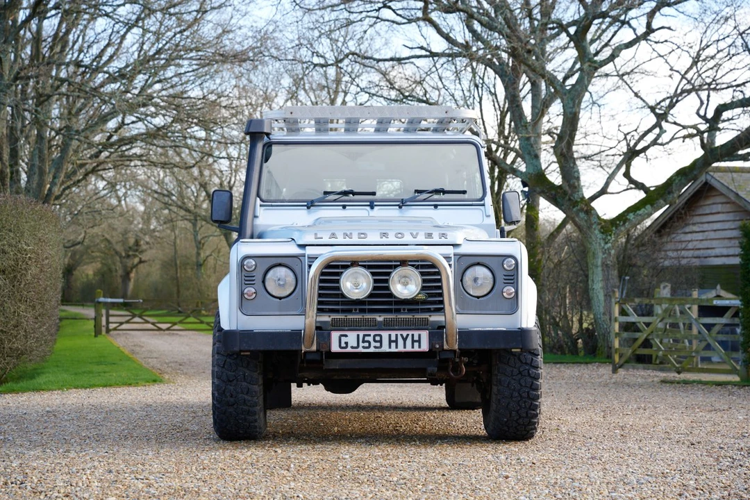 2009 Land Rover Defender 110 - Image 3 of 30