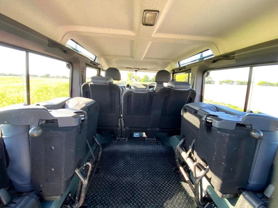 2009 Land Rover Defender 110 - Image 3 of 13