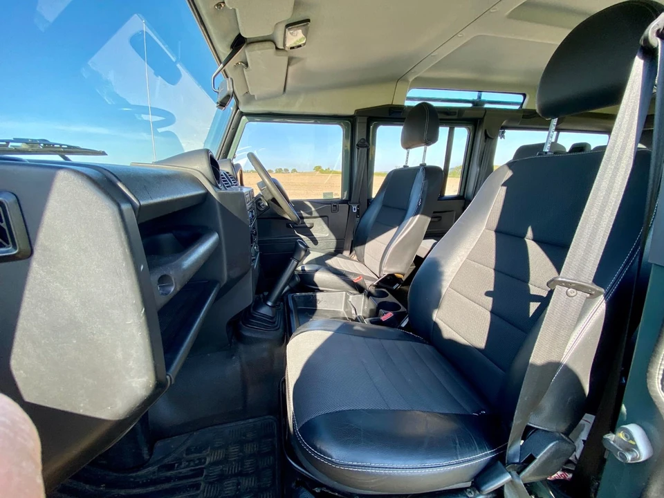2009 Land Rover Defender 110 - Image 2 of 13