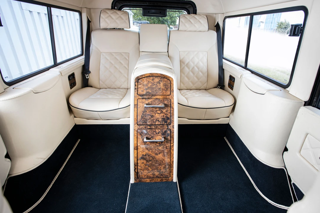 2009 Land Rover Defender 110 - Image 21 of 31