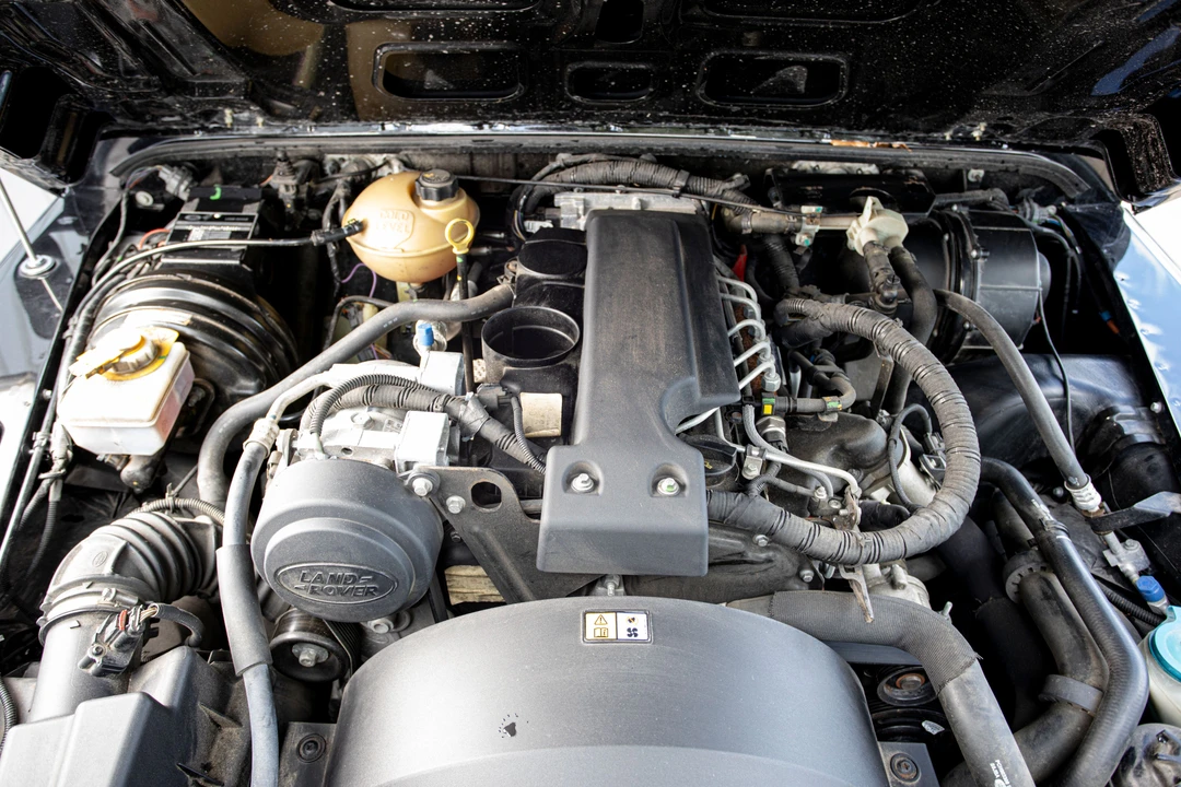 2009 Land Rover Defender 110 - Image 23 of 31