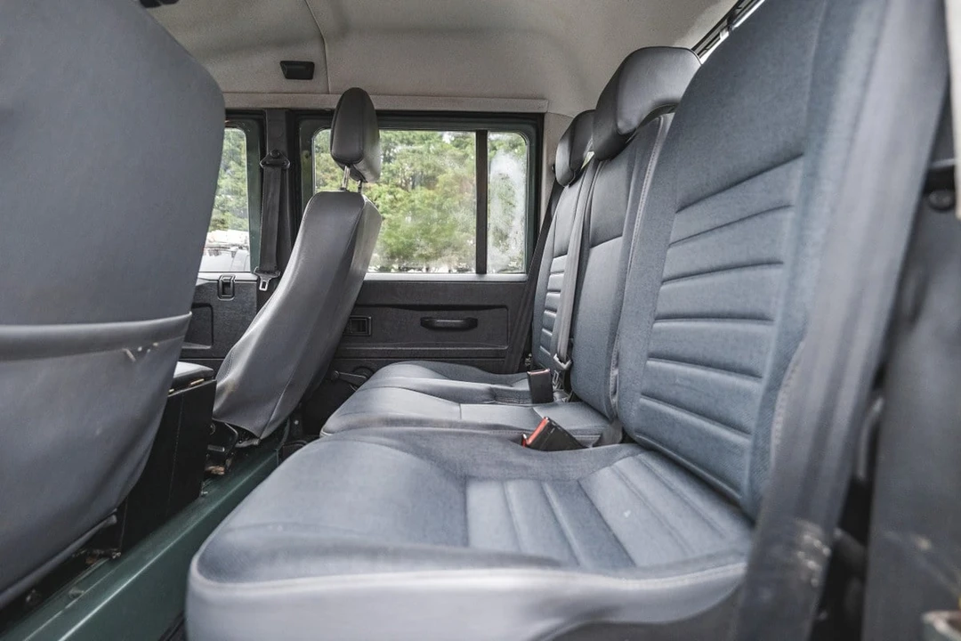 2009 Land Rover Defender 110 - Image 27 of 30