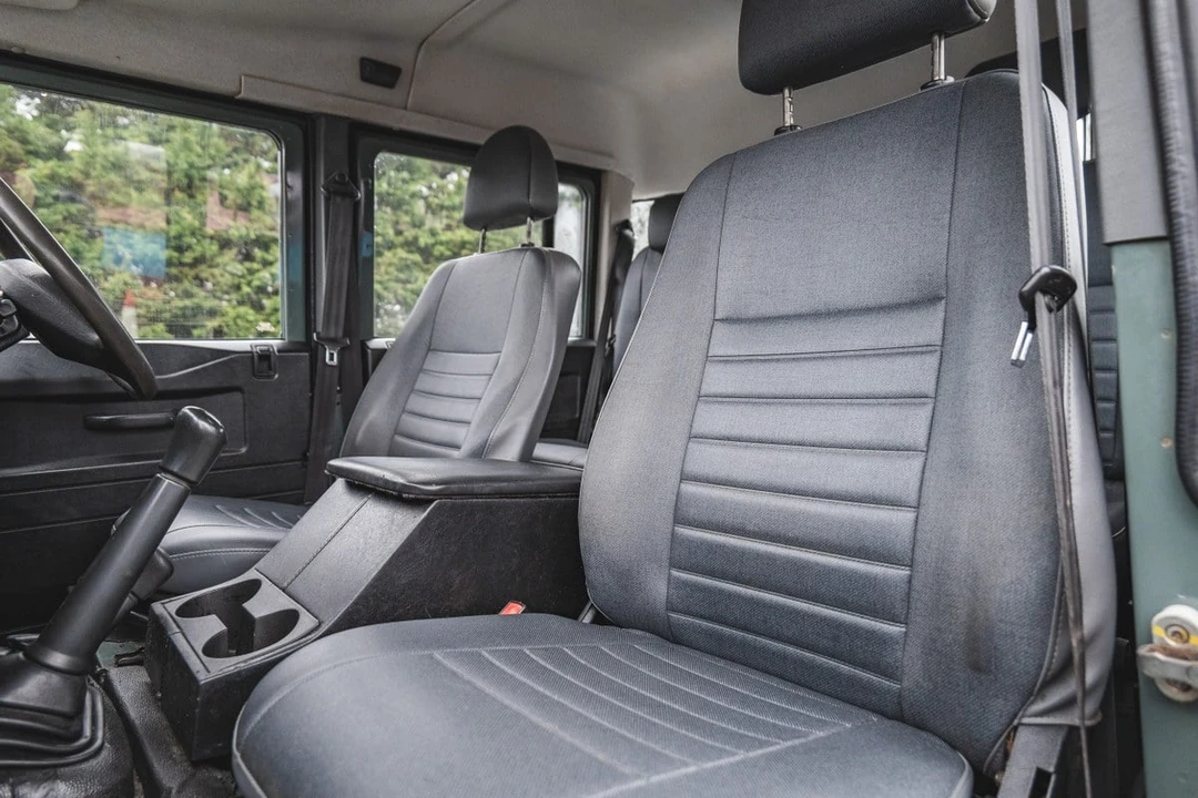 2009 Land Rover Defender 110 - Image 24 of 30