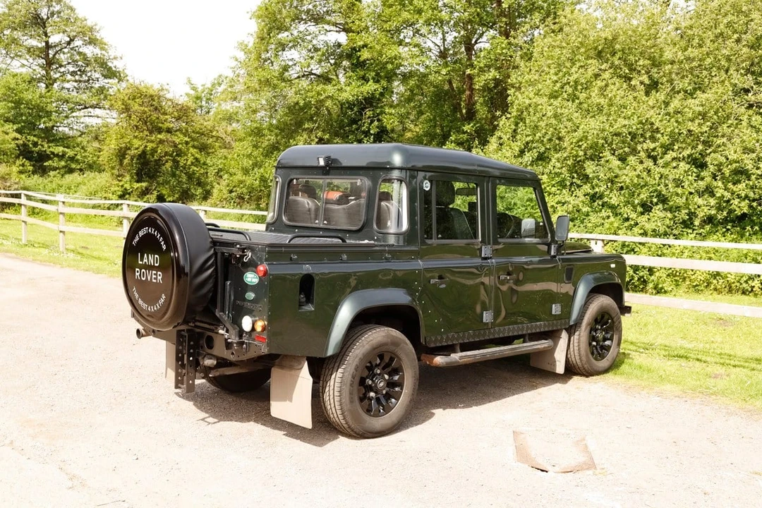 2009 Land Rover Defender 110 - Image 27 of 30