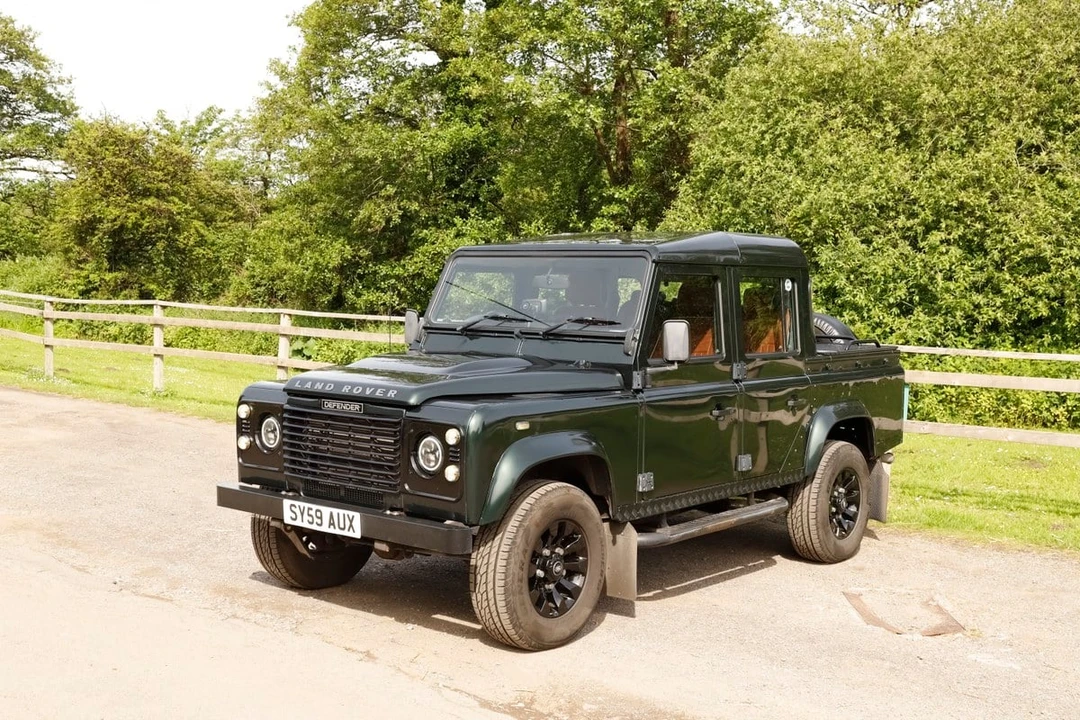 2009 Land Rover Defender 110 - Image 22 of 31