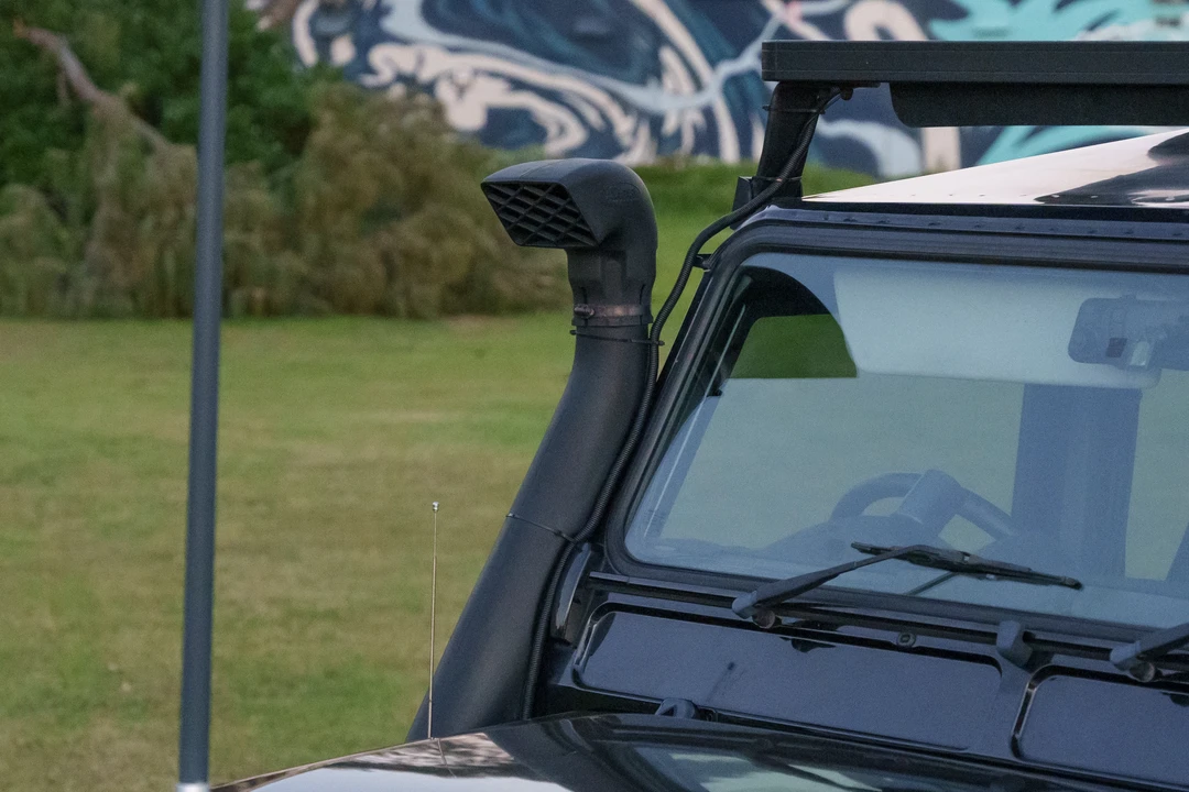 2009 Land Rover Defender 110 - Image 20 of 31