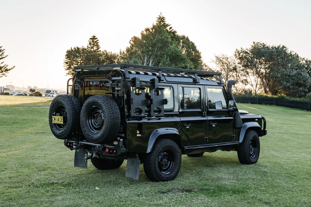 2009 Land Rover Defender 110 - Image 5 of 31