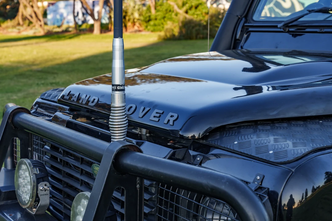 2009 Land Rover Defender 110 - Image 12 of 31