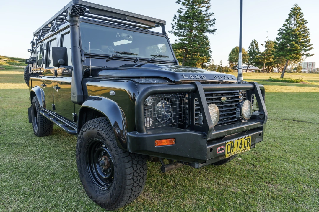 2009 Land Rover Defender 110 - Image 7 of 31