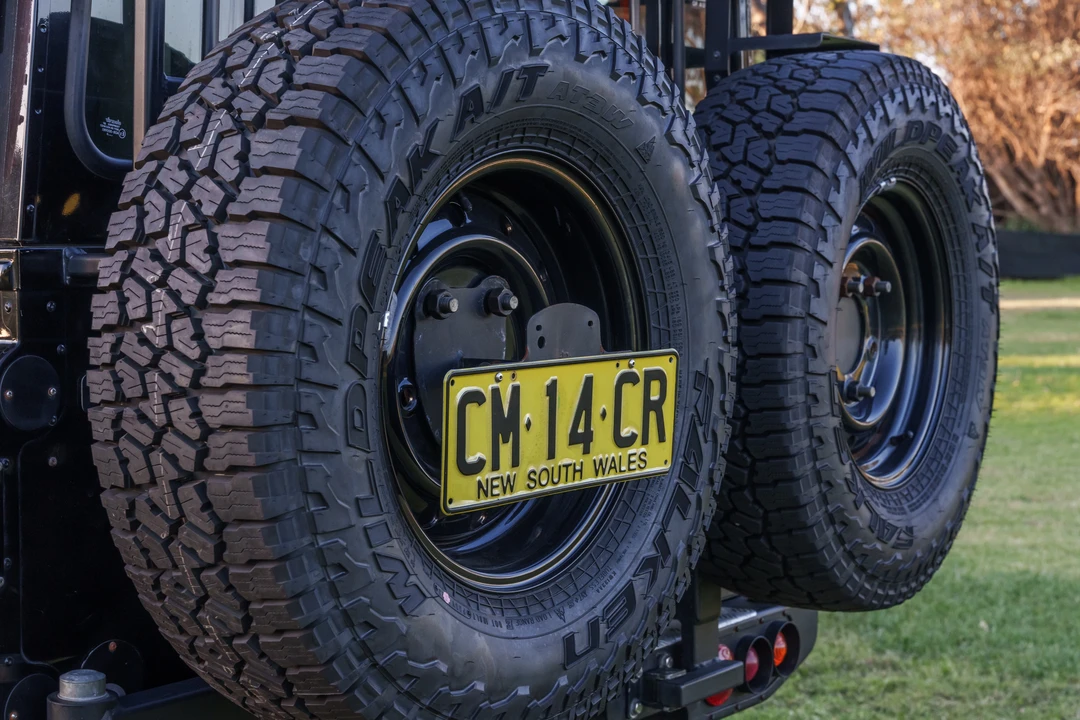 2009 Land Rover Defender 110 - Image 22 of 31