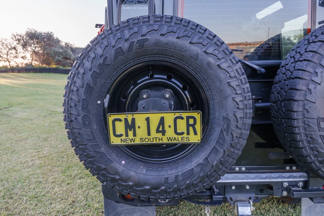 2009 Land Rover Defender 110 - Image 26 of 31