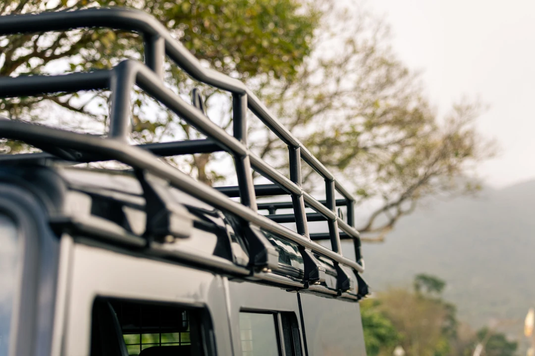 2009 Land Rover Defender 110 - Image 27 of 30
