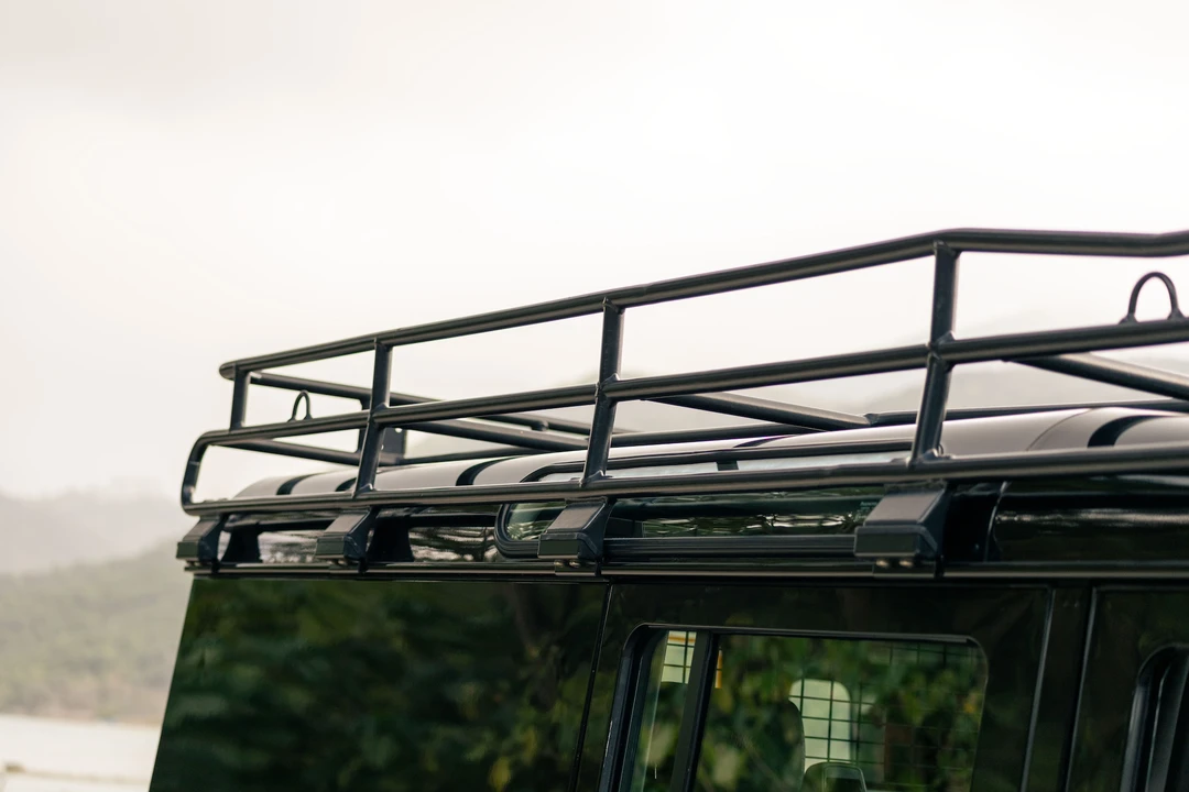 2009 Land Rover Defender 110 - Image 28 of 30