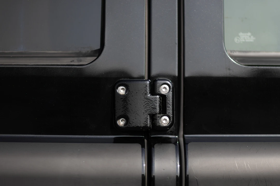 2009 Land Rover Defender 110 - Image 13 of 31