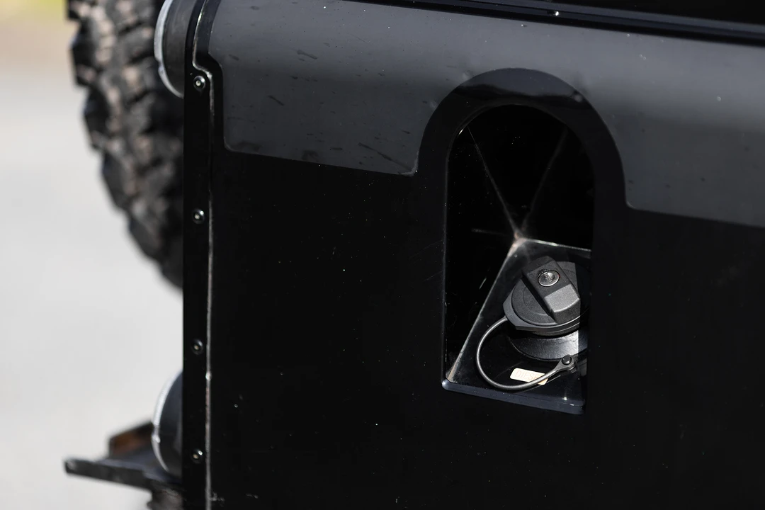 2009 Land Rover Defender 110 - Image 22 of 31