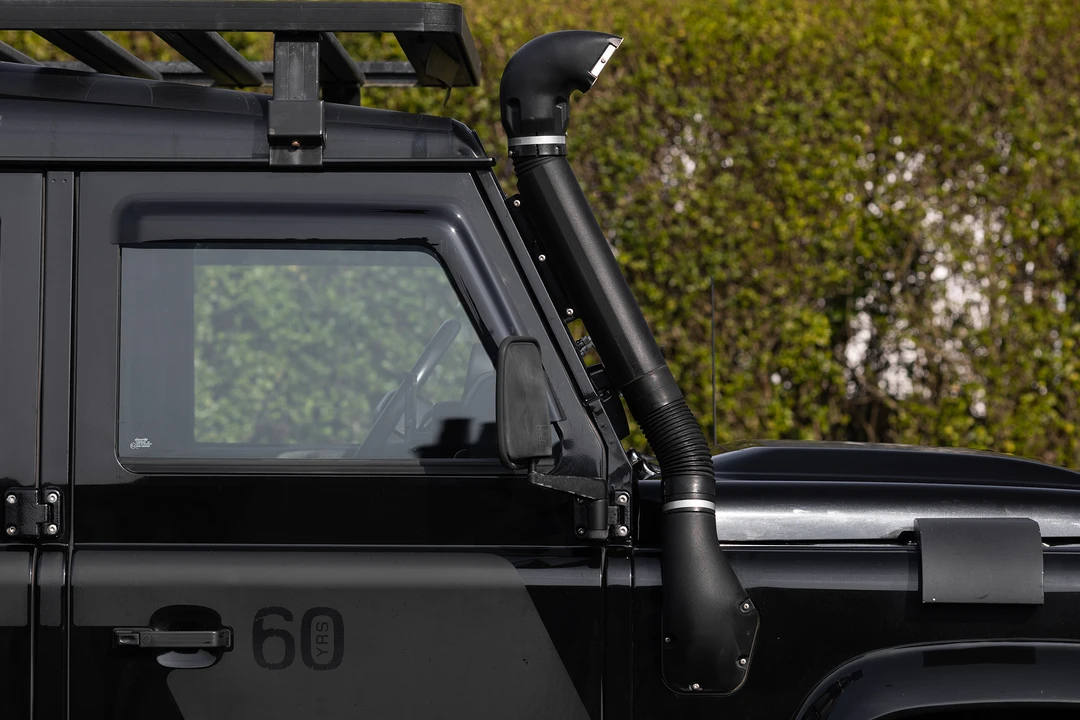 2009 Land Rover Defender 110 - Image 27 of 31