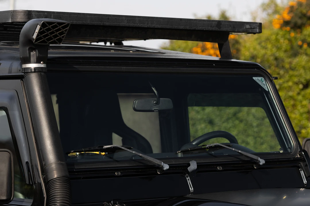 2009 Land Rover Defender 110 - Image 28 of 31