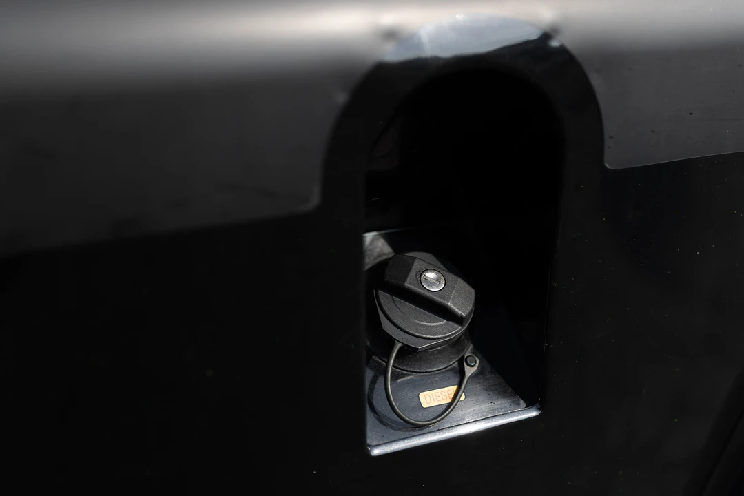 2009 Land Rover Defender 110 - Image 30 of 31