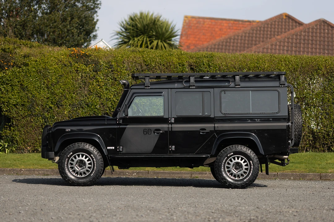 2009 Land Rover Defender 110 - Image 4 of 31