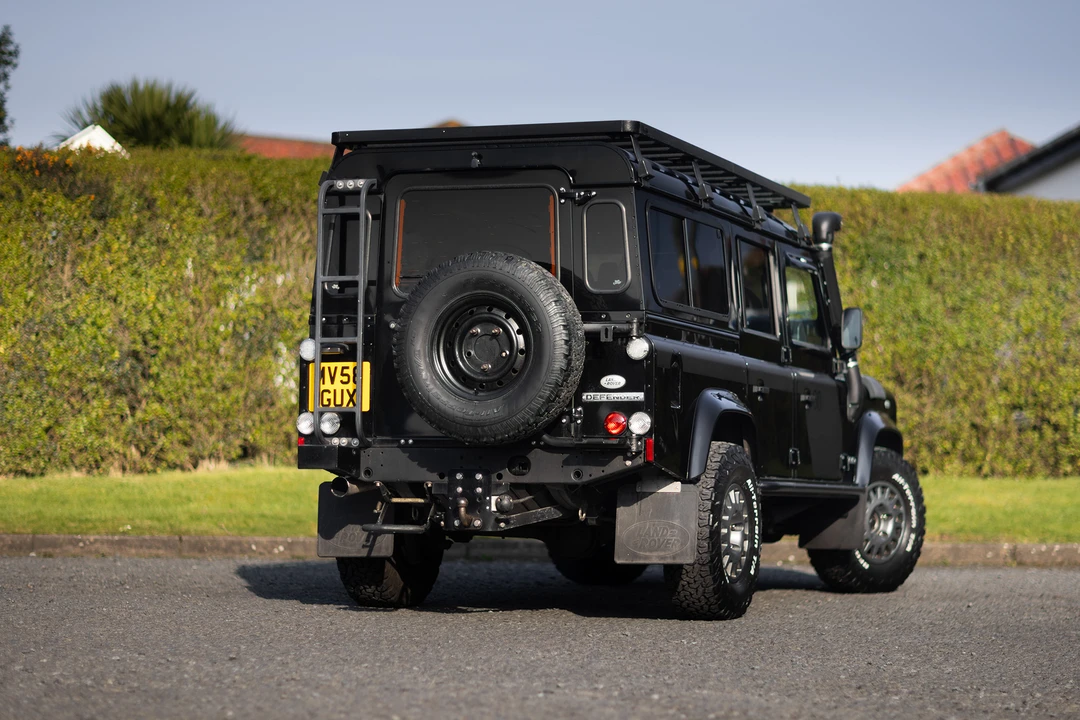 2009 Land Rover Defender 110 - Image 7 of 31