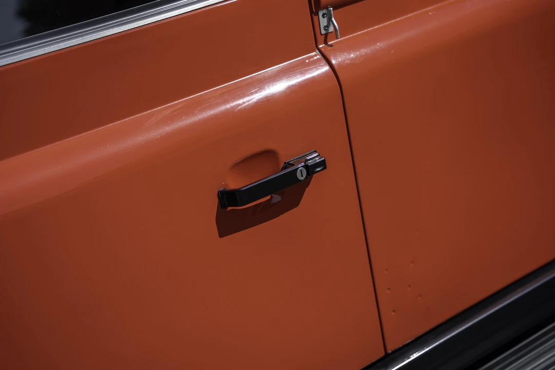 2009 Land Rover Defender 110 - Image 18 of 31