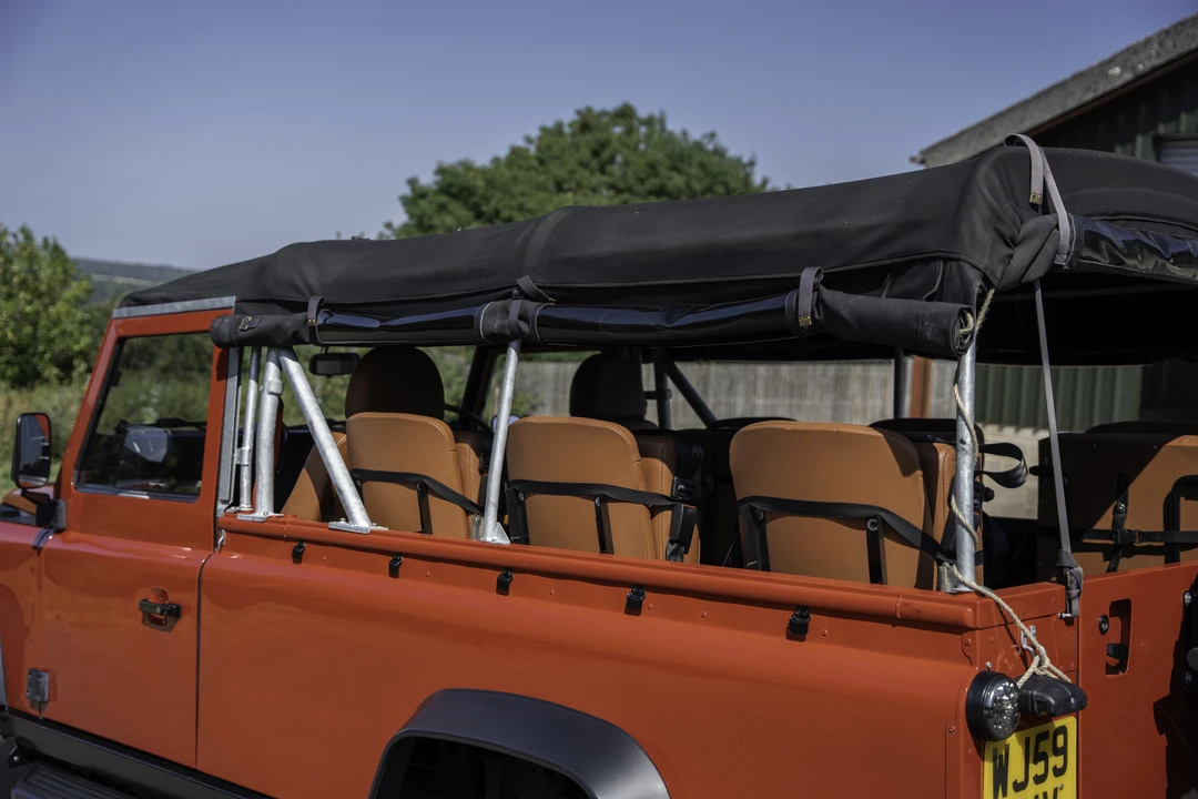 2009 Land Rover Defender 110 - Image 22 of 31