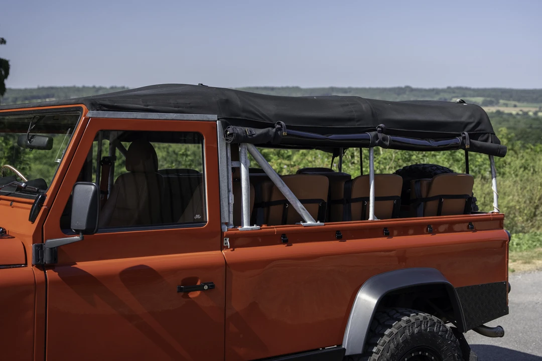 2009 Land Rover Defender 110 - Image 25 of 31